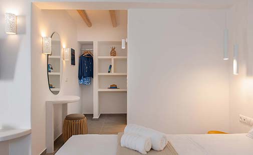 Deluxe junior suite at hotel Efrosini in Sifnos