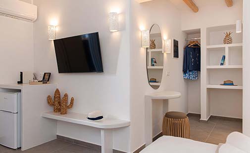 Deluxe junior suite at hotel Efrosini in Sifnos