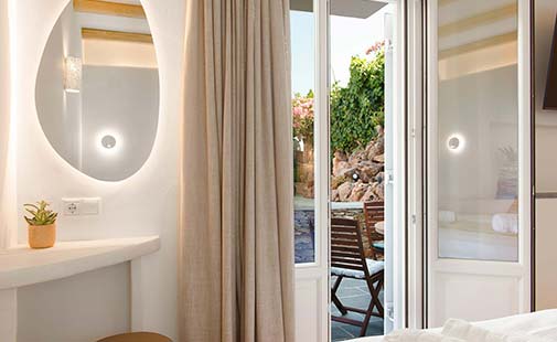 Deluxe suite at hotel Efrosini in sifnos