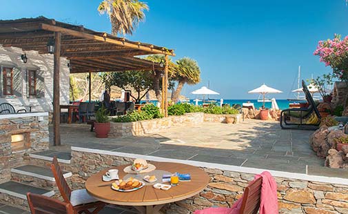 Breakfast at hotel Efrosini in Sifnos with sea view