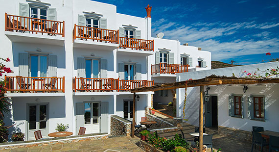 Efrosini hotel at Platis Gialos Sifnos