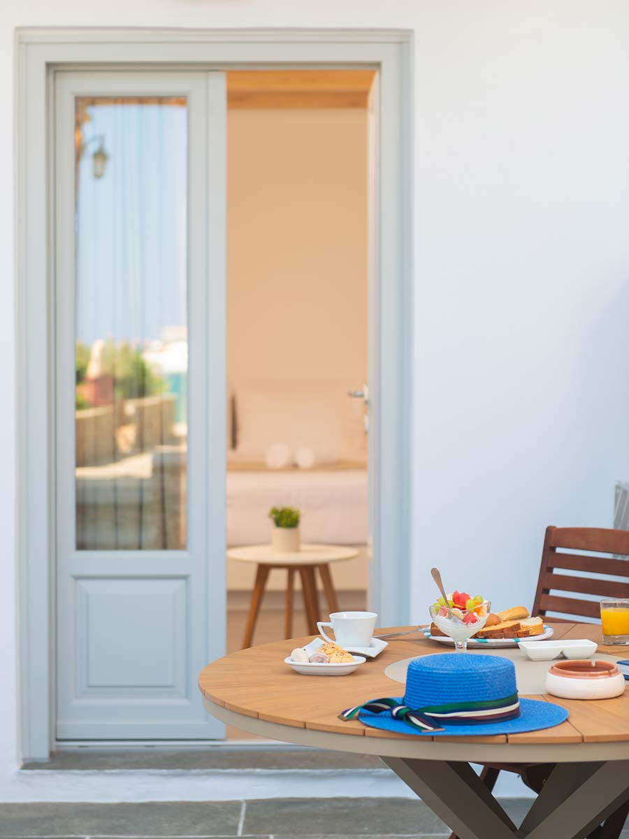 Stay at Efrosini hotel in Sifnos